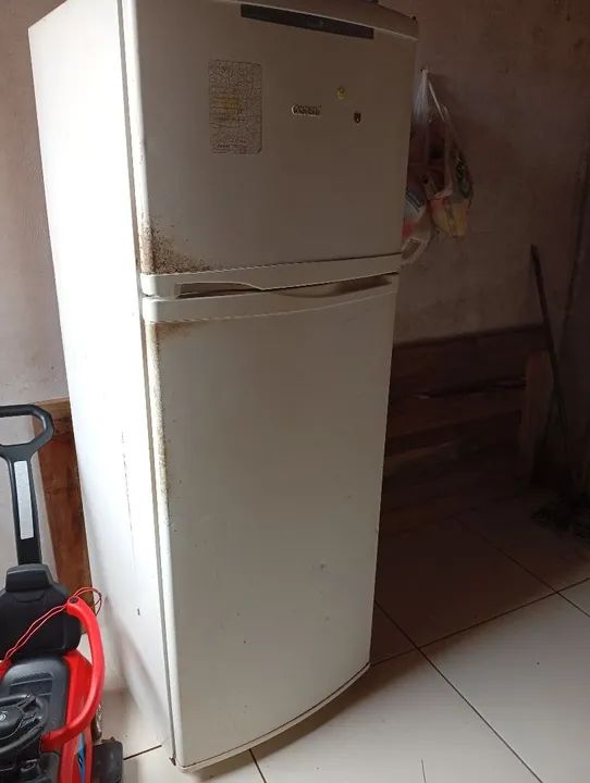 Geladeira duas portas 