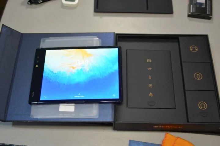 Celular dobrável Royole FlexPai é um celular que vira tablet Android - Foto 2