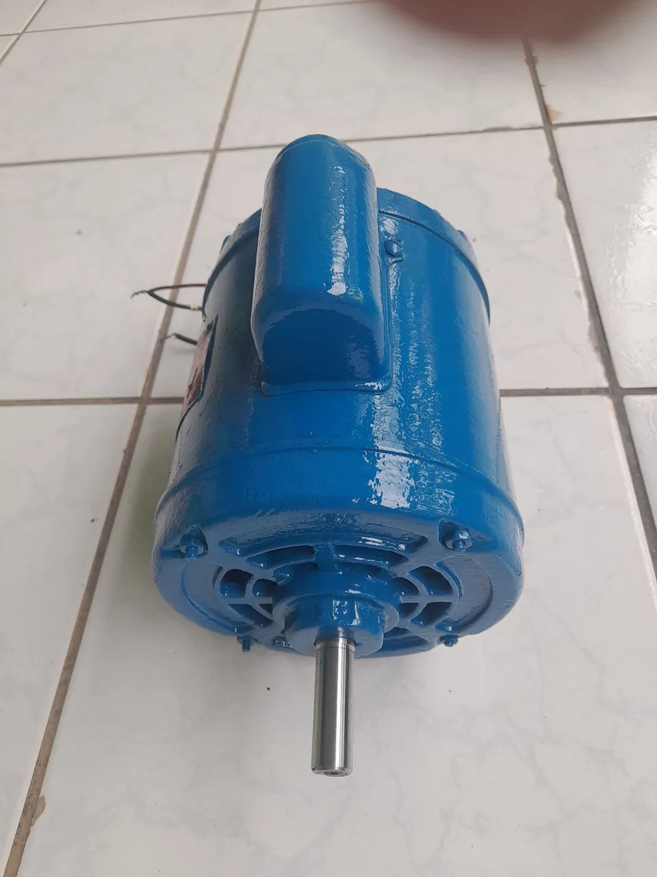 Motor Elétrico Industrial monofasico Weg 0,5cv 3450rpm alta rotação usado