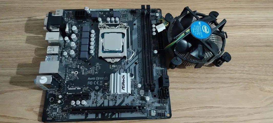 Kit H510m asrock + i3-10100 + Cooler