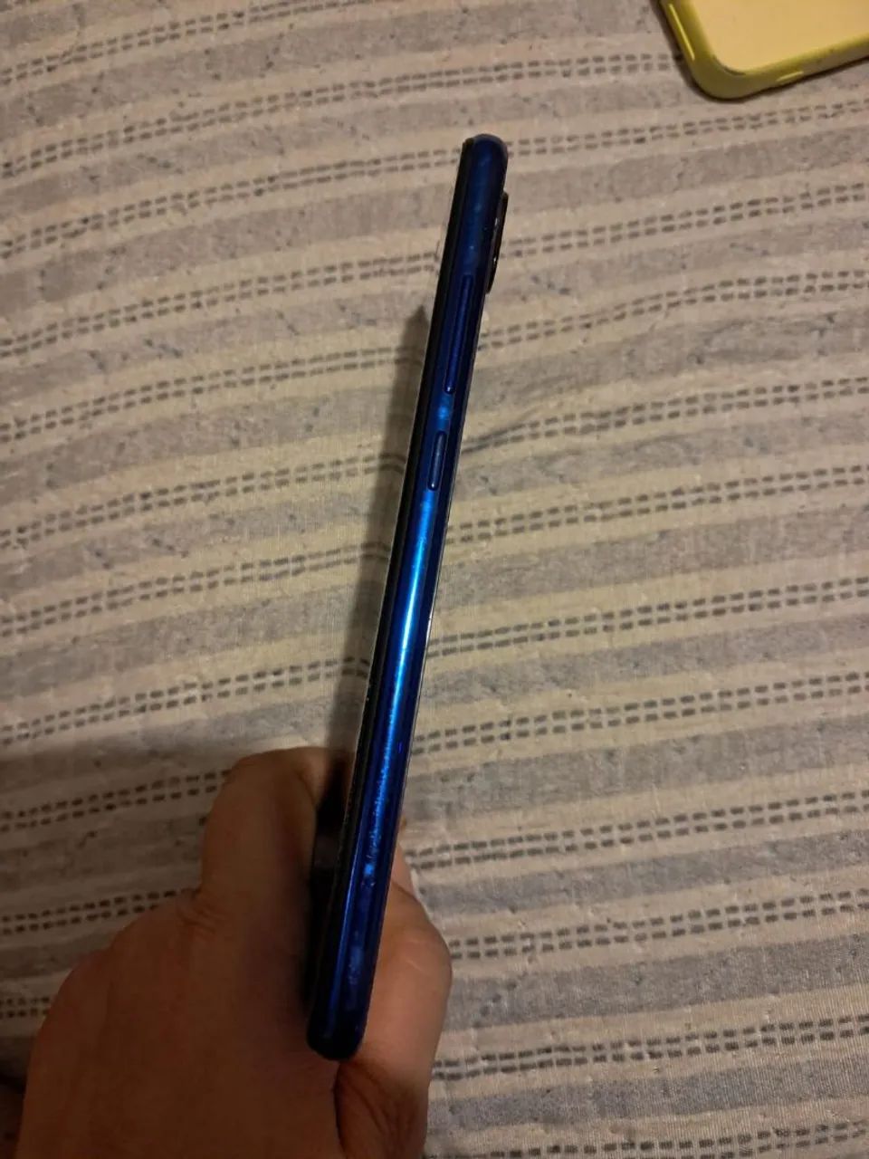 Vende-se celular Xiami Redmi Note 7, com 8 de RAM! - Foto 2