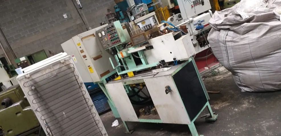 Solda Eletronica Marca Politron , modelo 1-12 KW,  - Foto 5