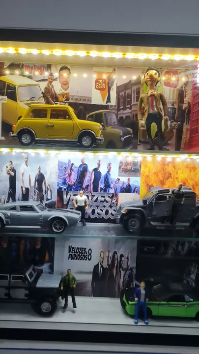 Coleção de Miniaturas de Carros Fast & Furious