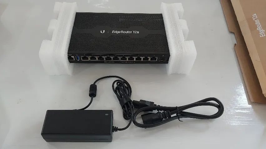 Roteador Ubiquiti Edgerouter 12P Er-12P 10 portas Gigabit + 2p Sfp Portas Poe - Foto 3