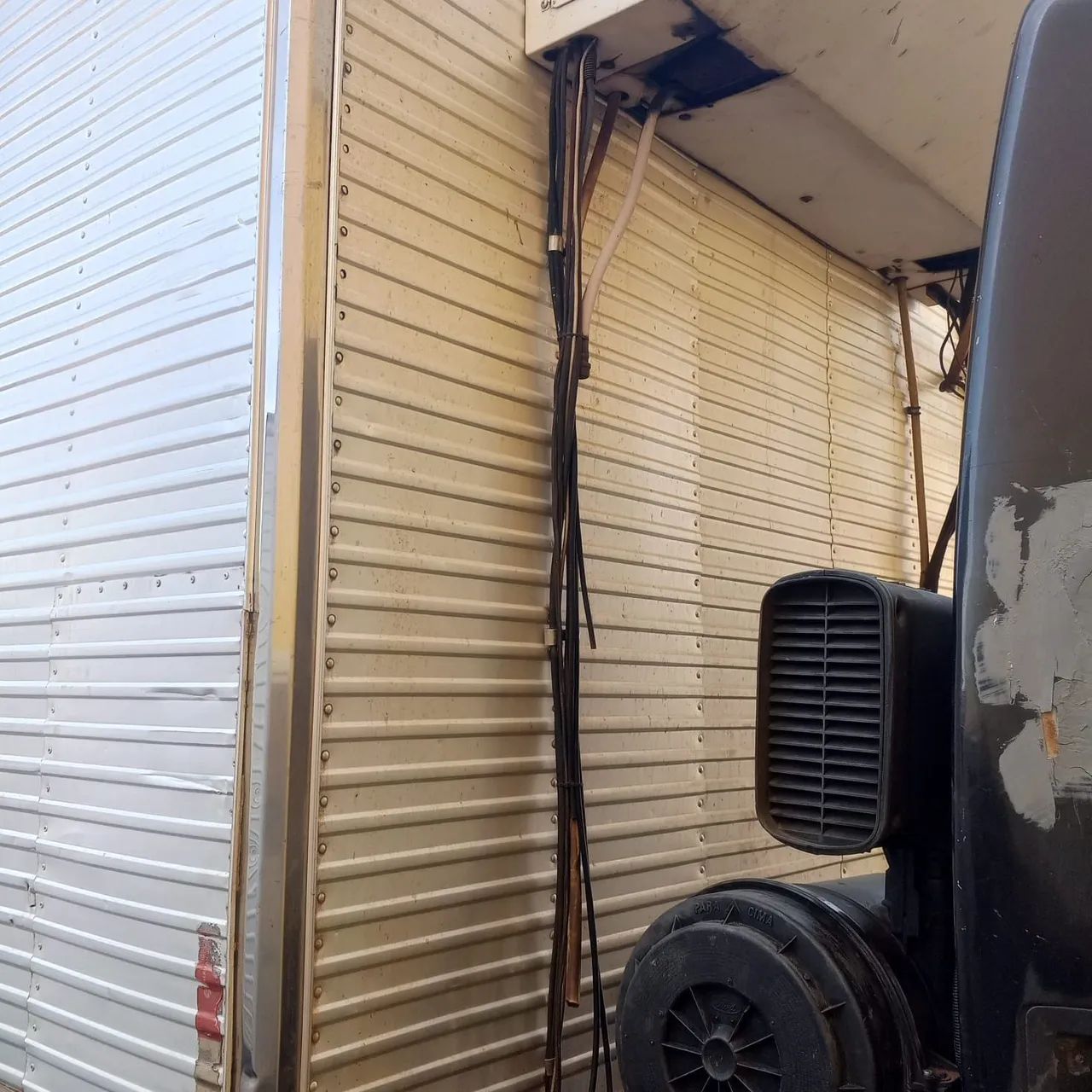 Vendo baú camara fria.