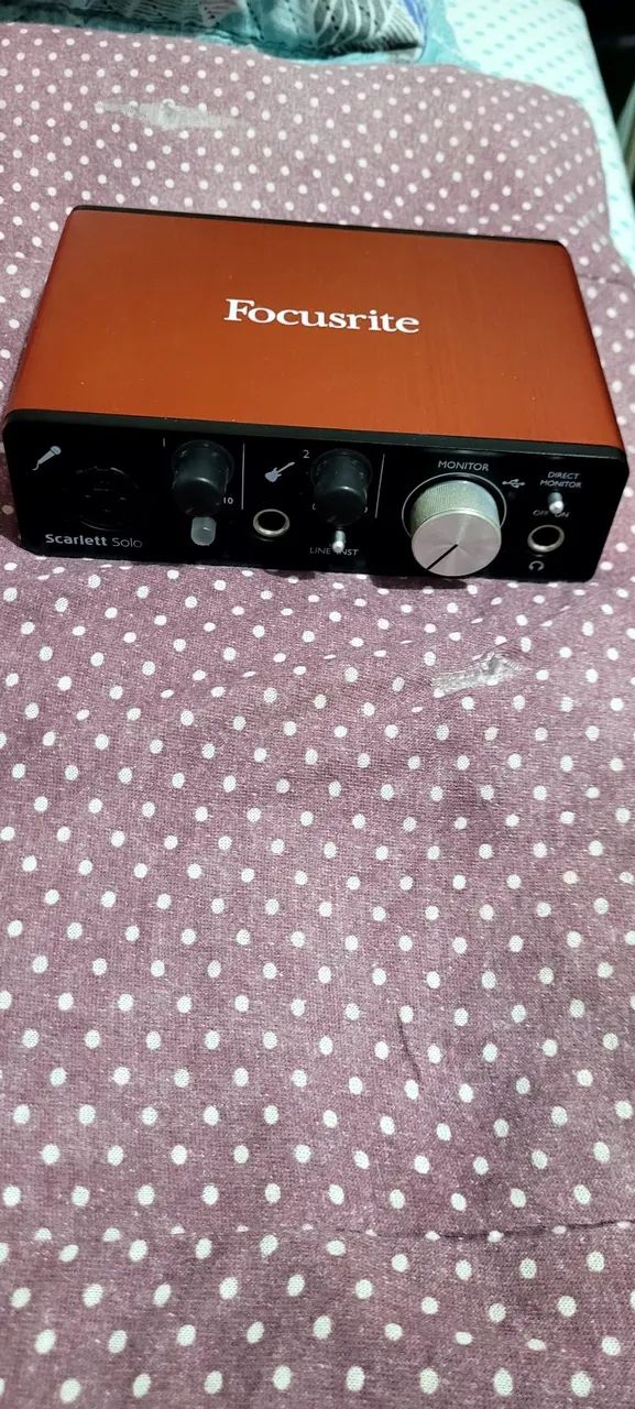 Focusrite Scarlett Solo 2ª Geração - Interface de Áudio