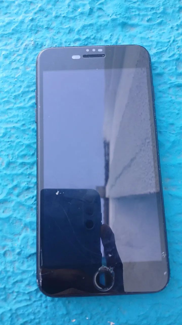 IPHONE 8 PLUS 32GB - Foto 2