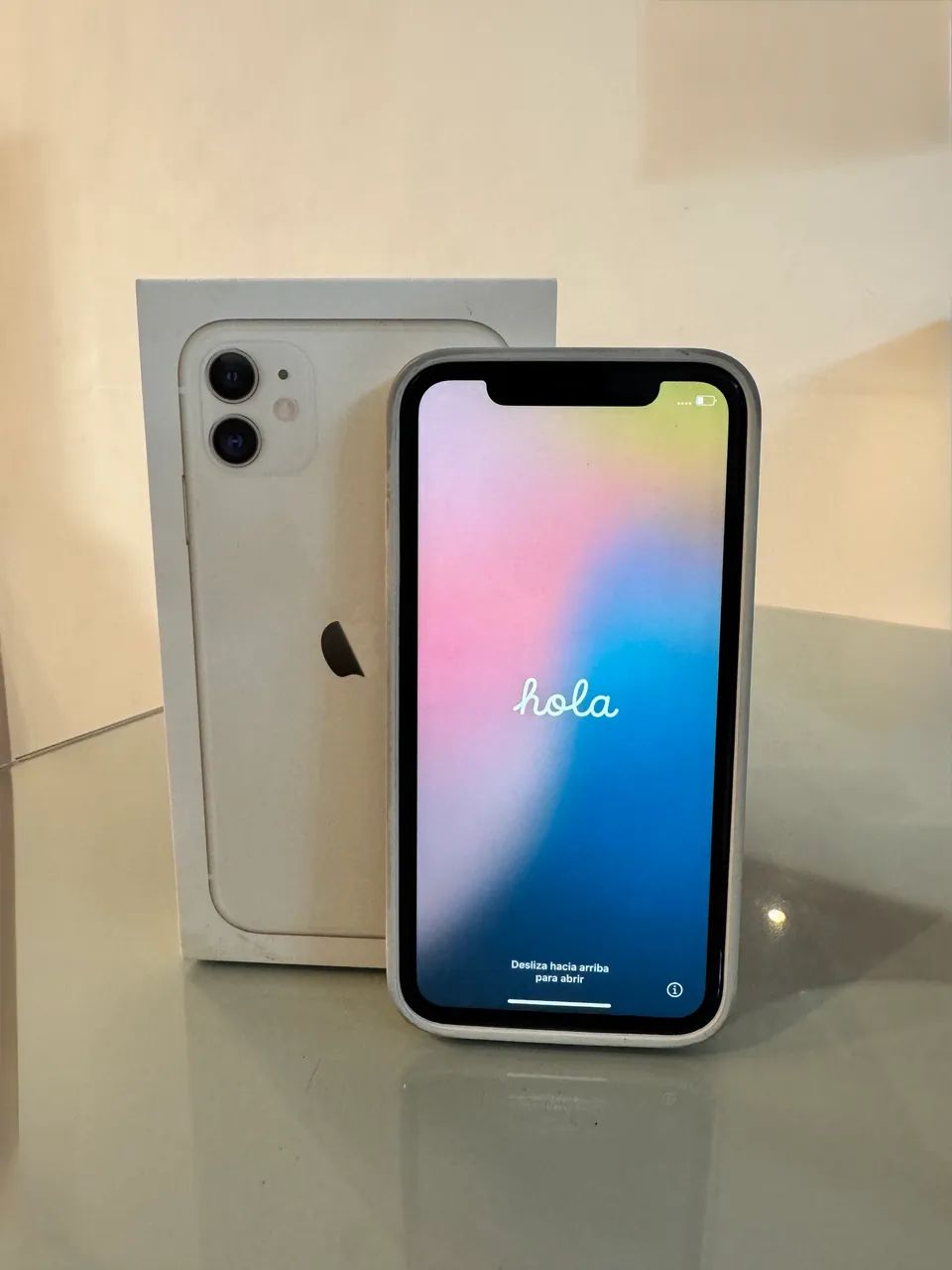 IPhone 11 - Branco 64Gb de R$ 1.100 por R$ 900, - Foto 2