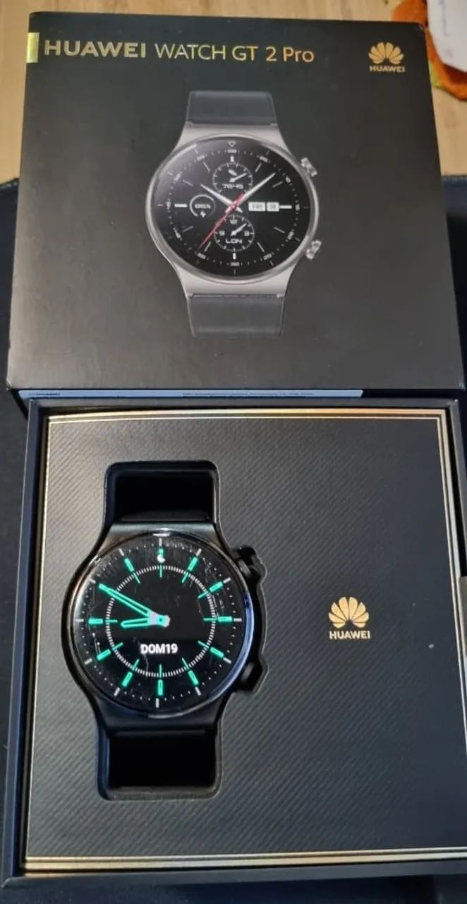 Smartwatch Huawei Watch GT 2 Pro - 46mm, seminovo, com caixa, carregador e película