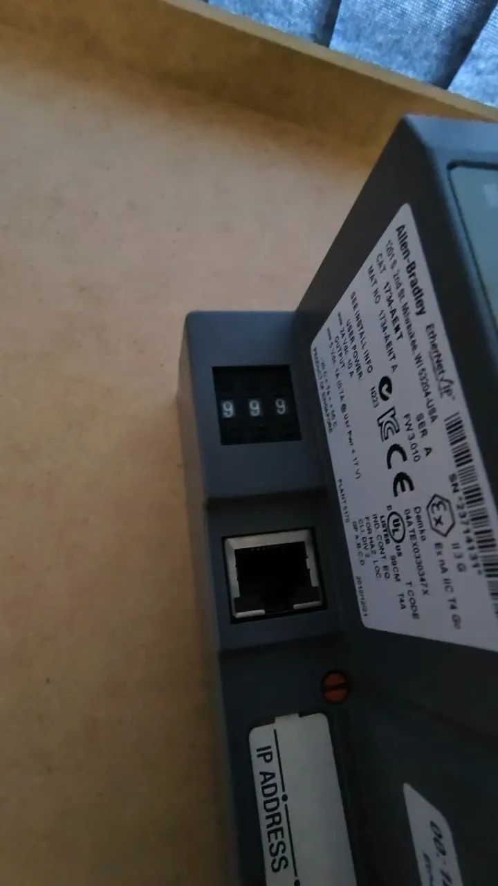 Remota Allen-Bradley 1734-AEMT com brinde - Foto 2
