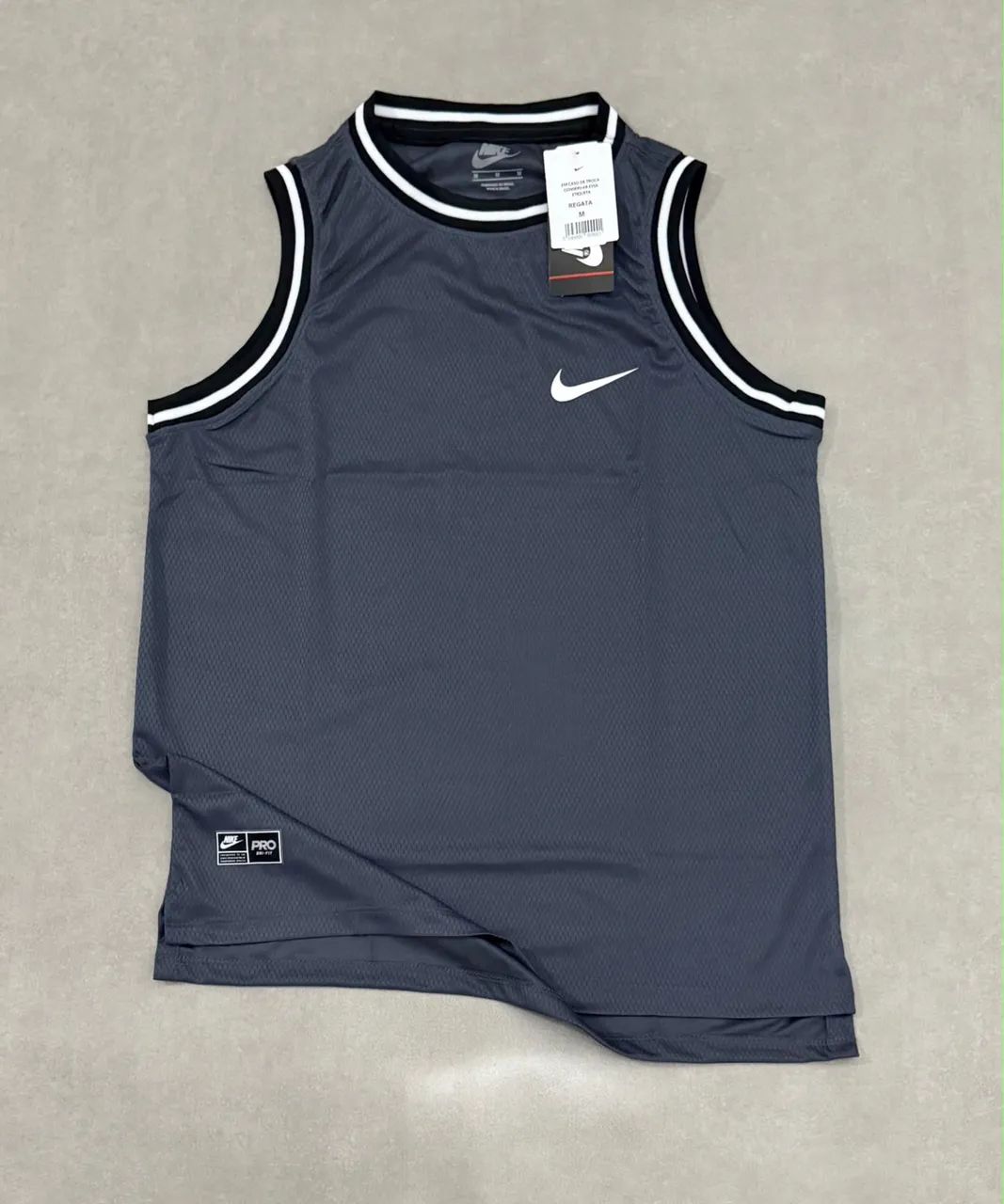 Camisa Nike dry fit cinza
