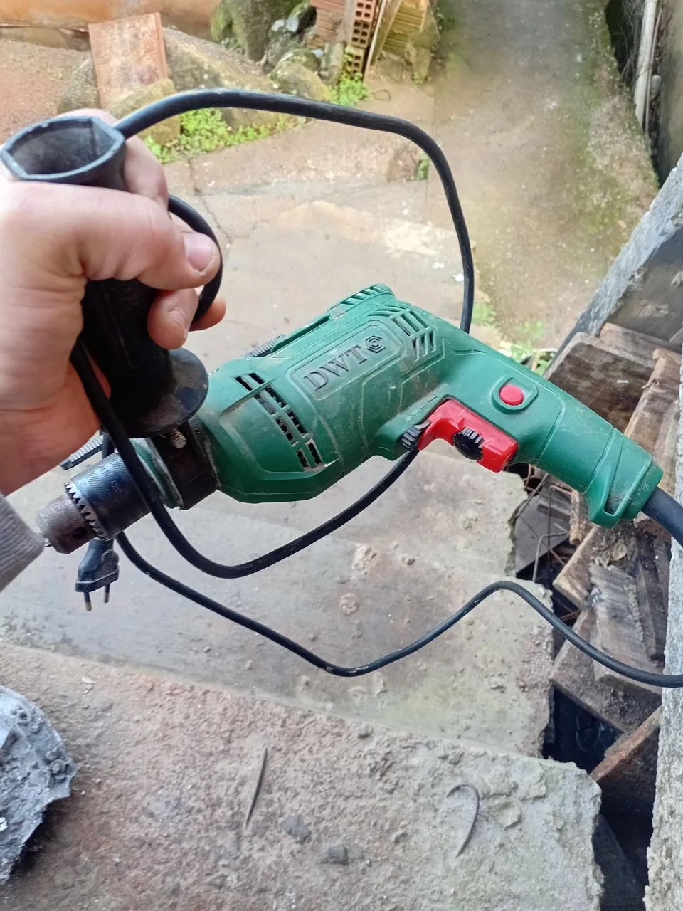furadeira funciona perfeitamente - Foto 3