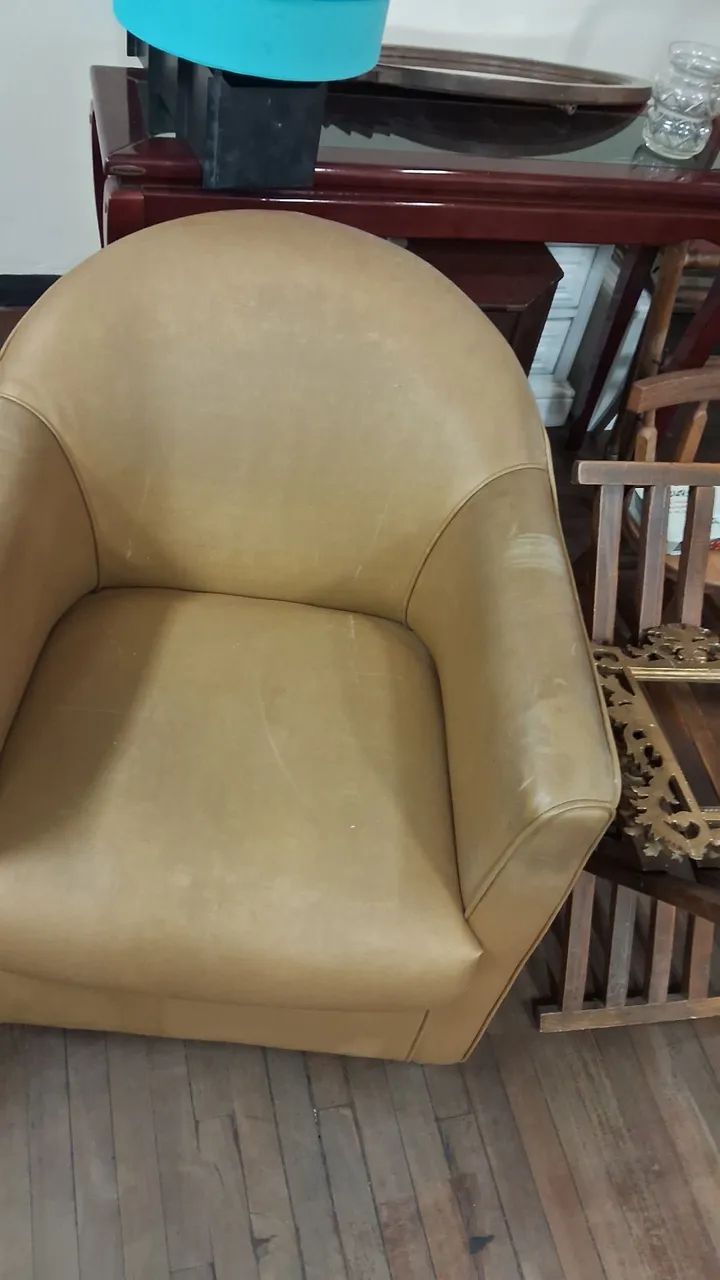 Par de Poltronas Antigas e Confortáveis Retirada Savassi  - Foto 3