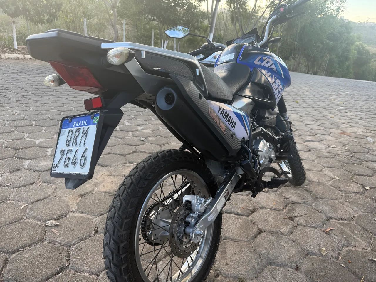 Crosser