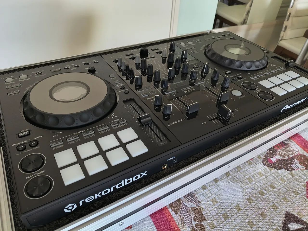 Controladora ddj 800