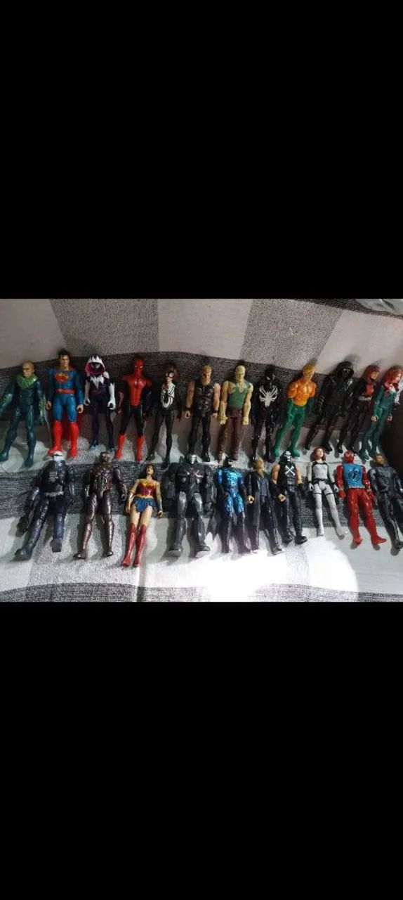 Boneco Marvel 