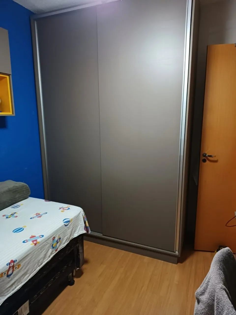 Apto de 2 quartos chapada dos buritis com planejados  na cozinha  com bancada R$210.000,0 - Foto 4