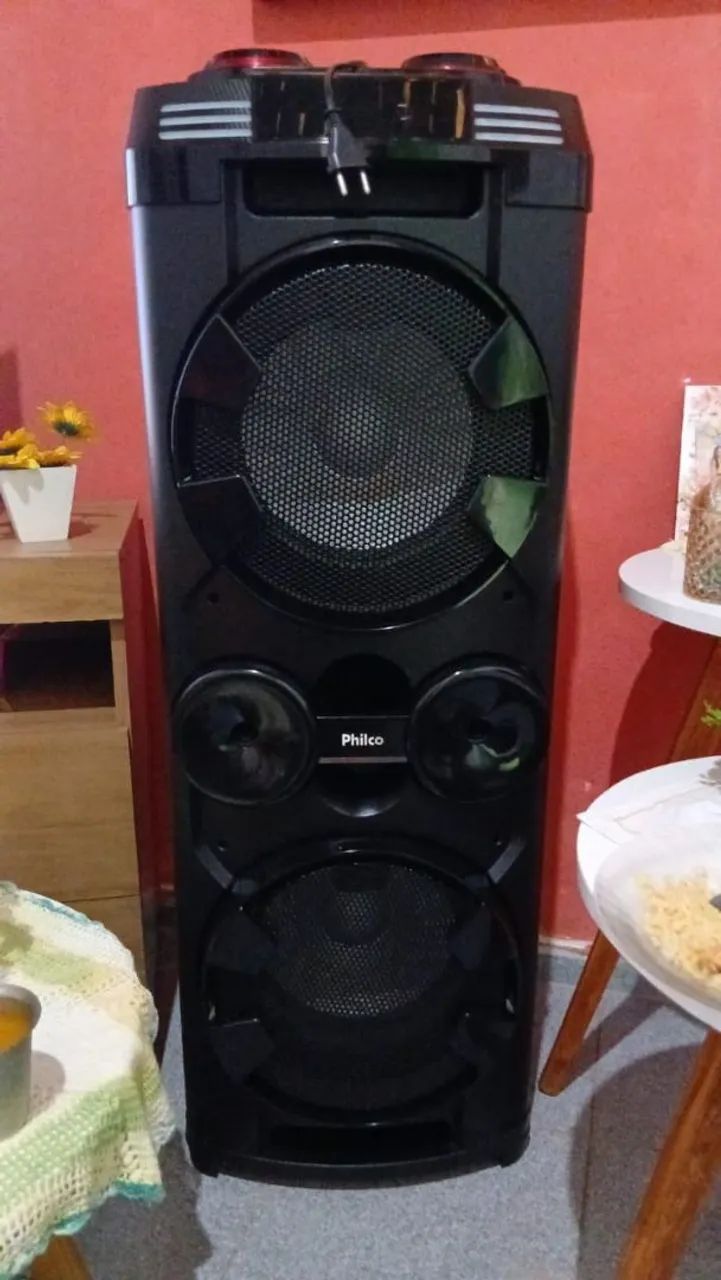 Som potente marca Philco top muito alto