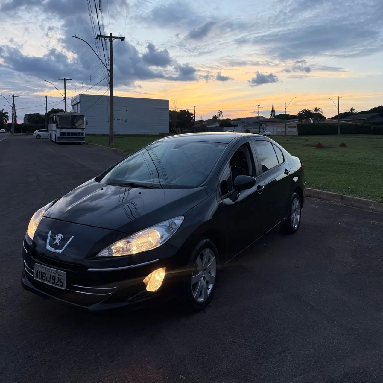 Peugeot 408 408 Sedan Allure 2.0 Flex 16V 4p Mec. 2012