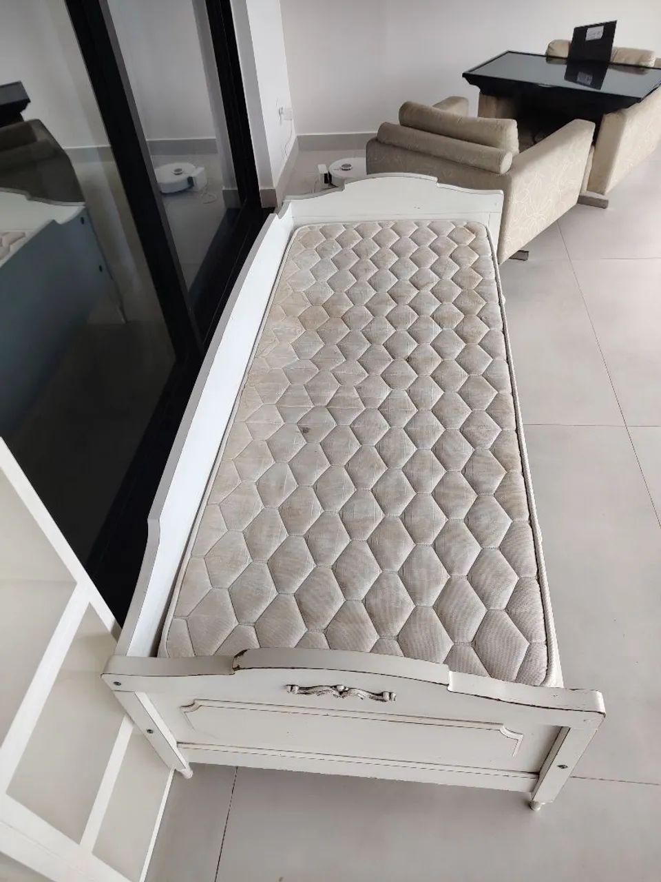 Cama solteiro com colchão.  - Foto 3