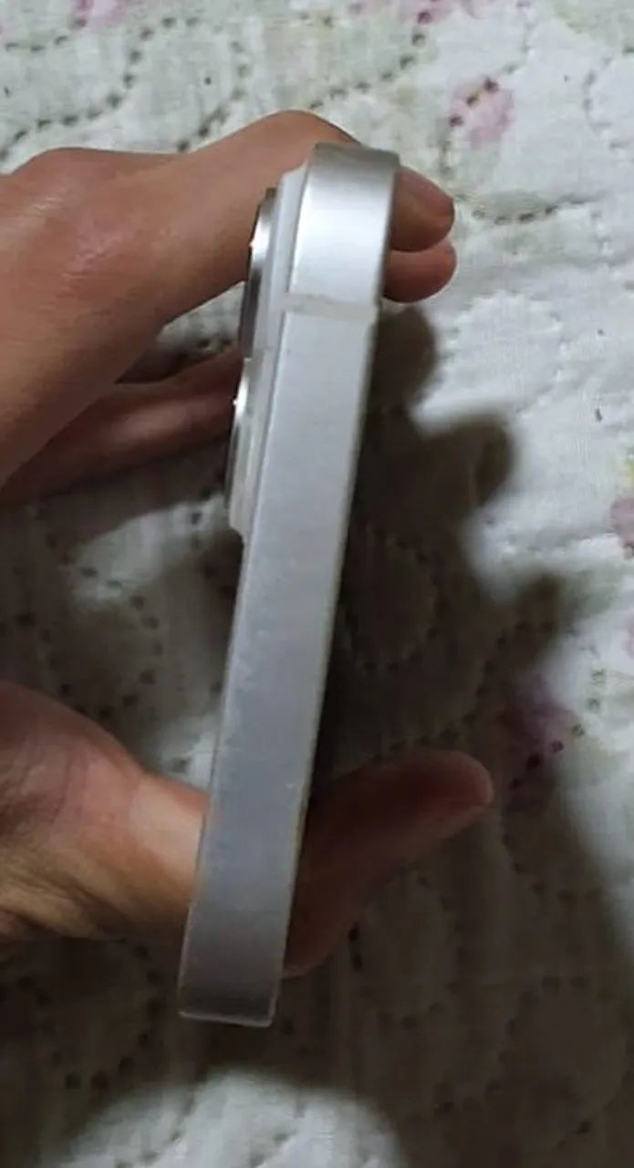 iPhone 14 - Foto 4