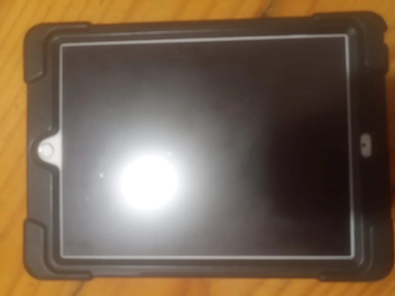 iPad Pro 9 Cinza  com capa - Foto 2