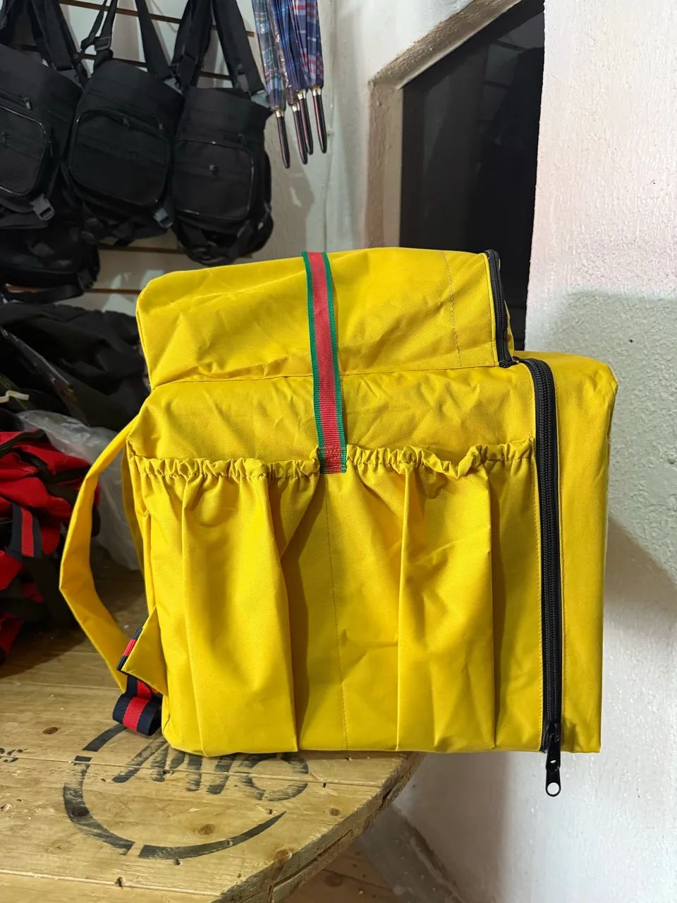 Bag 45L Amarela 