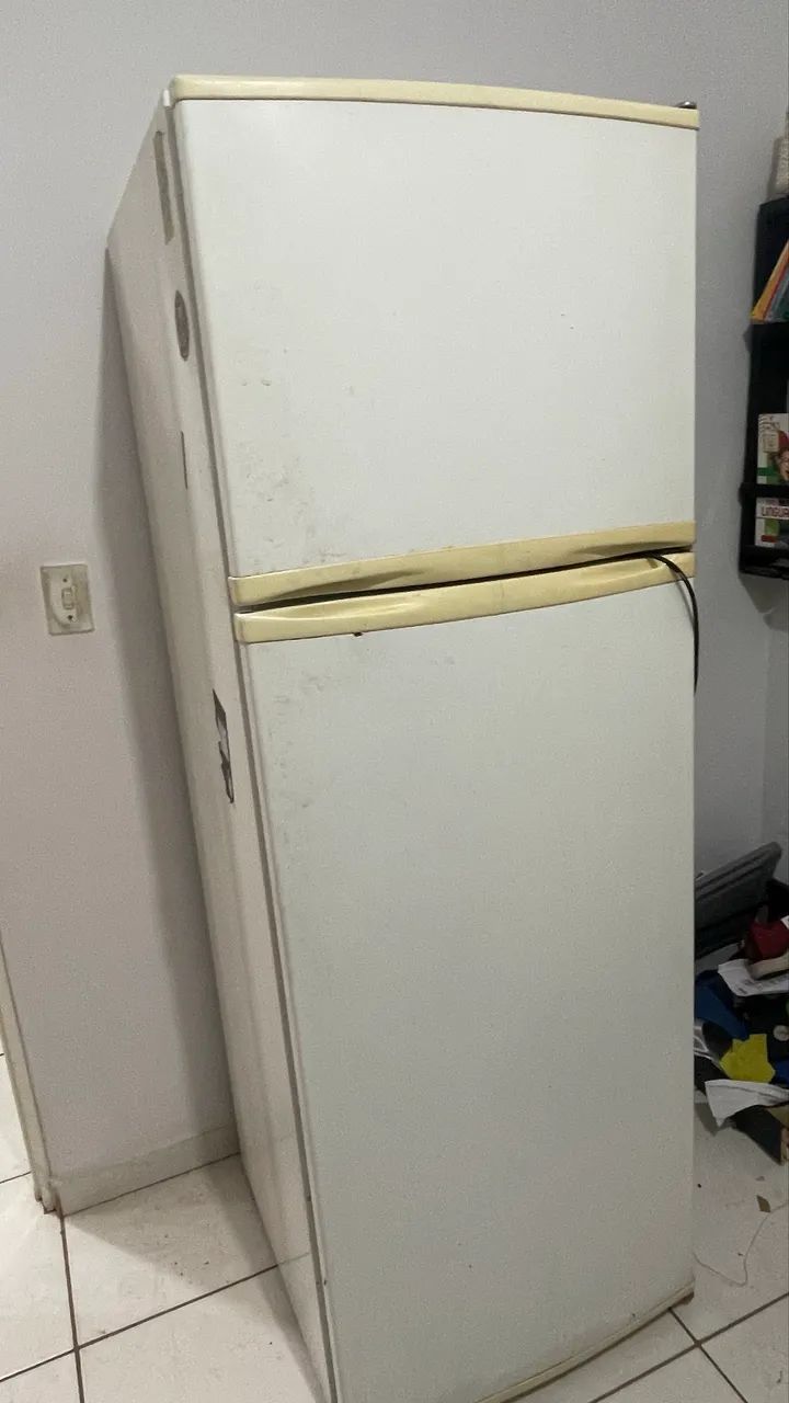 Geladeira Cônsul *com defeito 