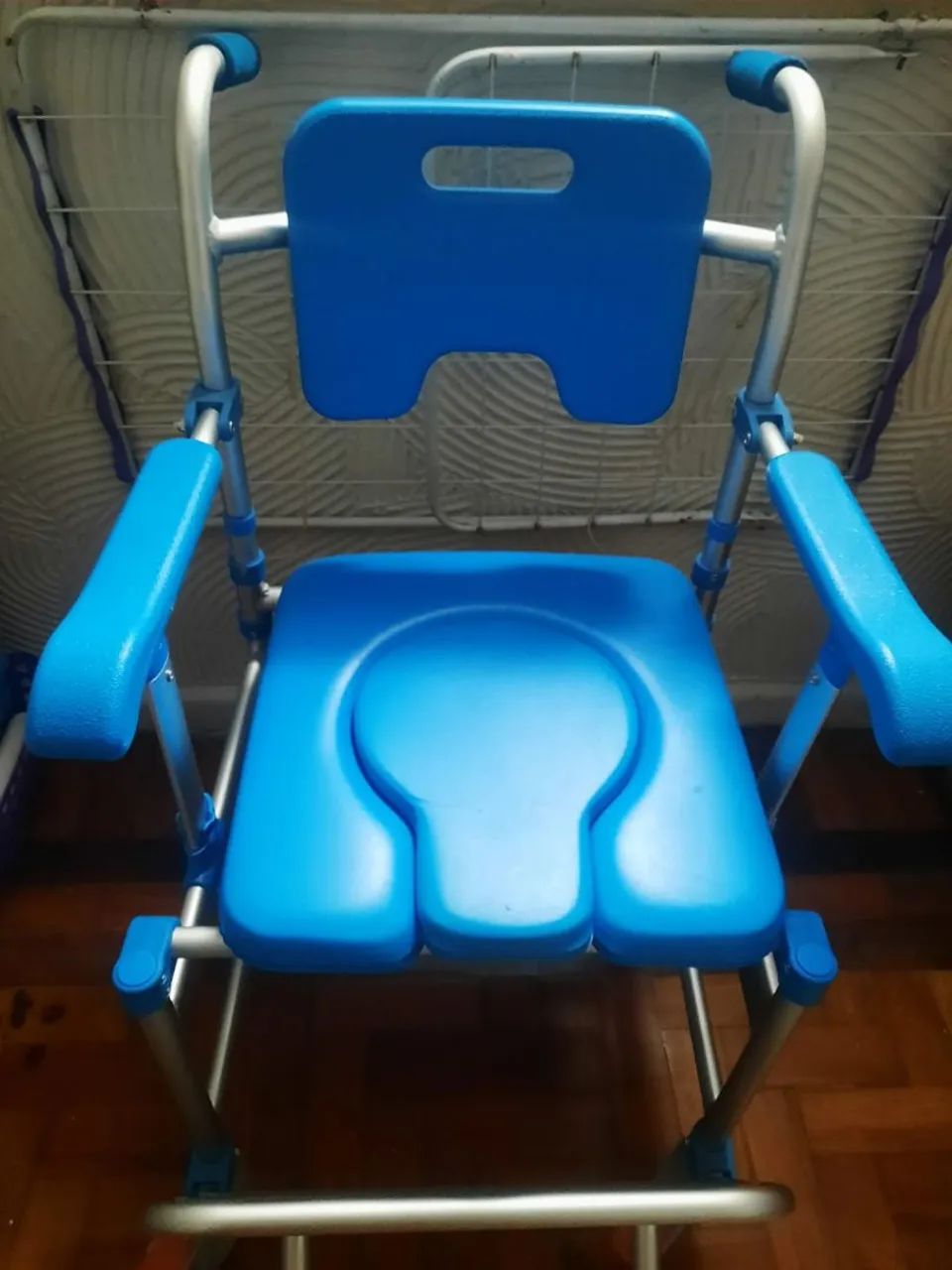 Cadeira higiênica  - Foto 2