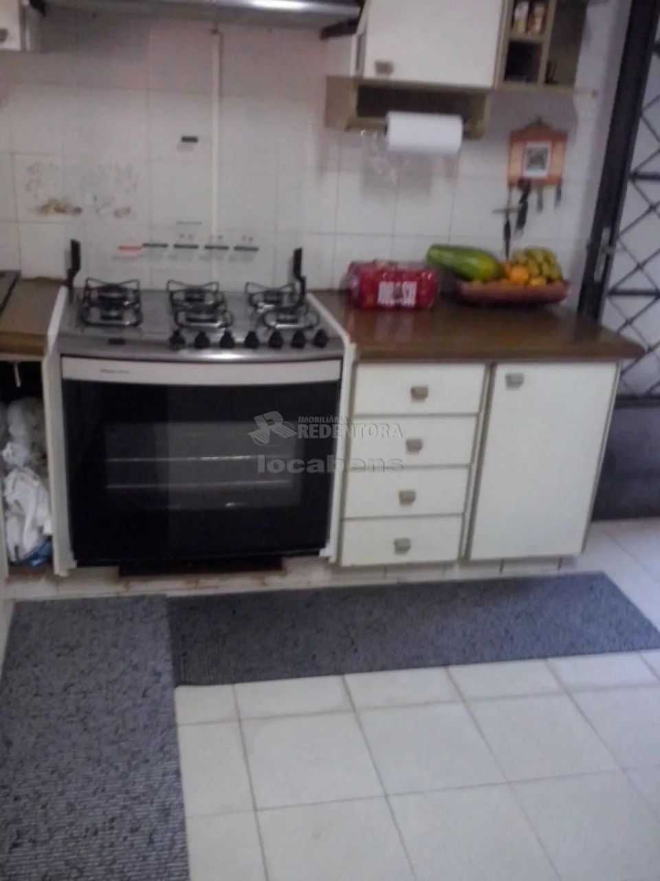 Chácara com 03 quartos, área para churrasco, barracão e edícula. - Foto 2