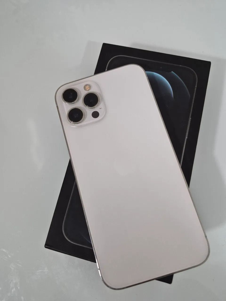 Vendo iphone 12 pro max - Celulares e Smartphones - Jardim Vinte e