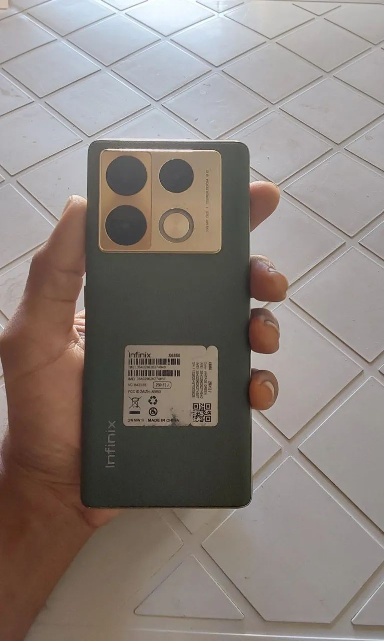 VENDO CELULAR INFINIX NOTE 40 PRO - Foto 2