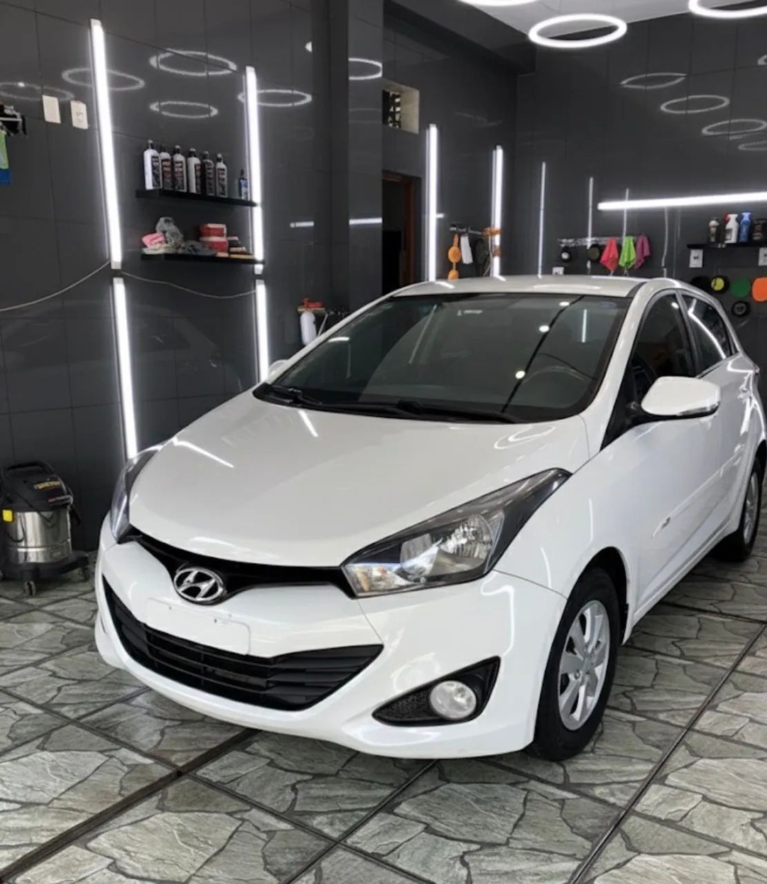 Hyundai HB20 C.style/c.plus 1.6 Flex 16V Aut. 2013 - Foto 2