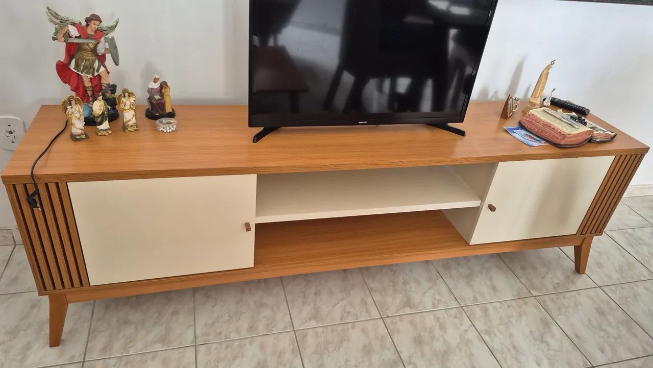 Rack moderno de sala em tom amadeirado  - Foto 4