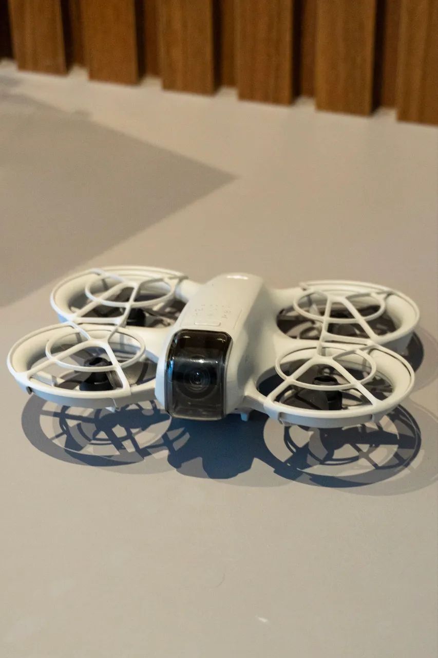 Drone DJI Neo + Kit controle + Case