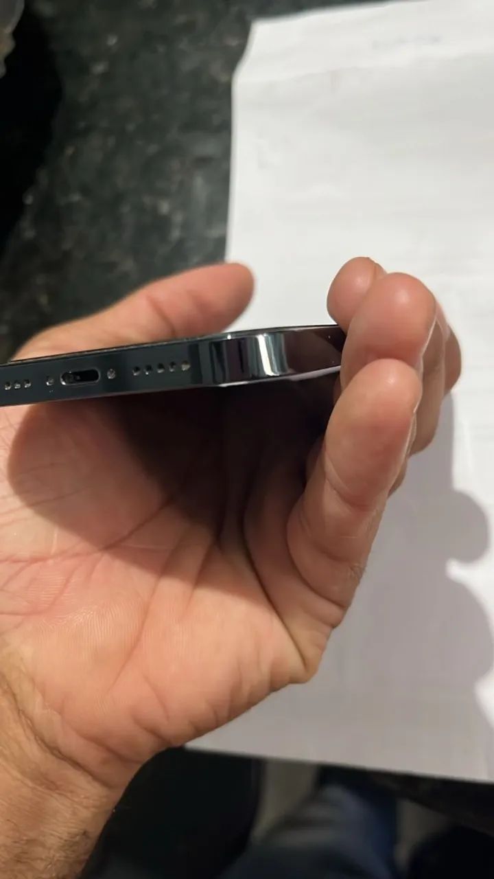 Celular iPhone  12 pro 256g - Foto 5