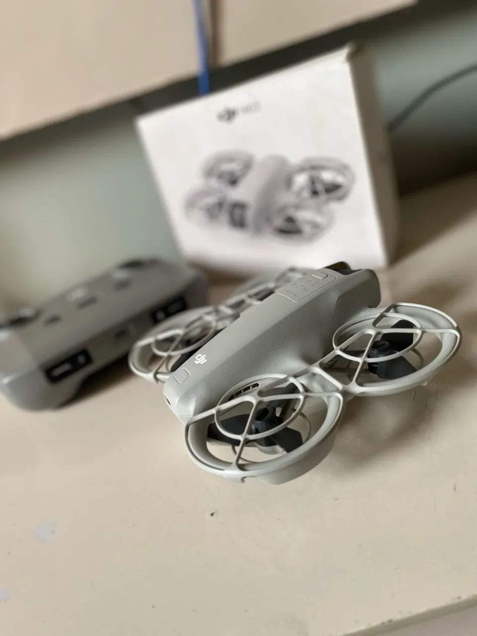 Dji Neo com caixa e controle  - Foto 3
