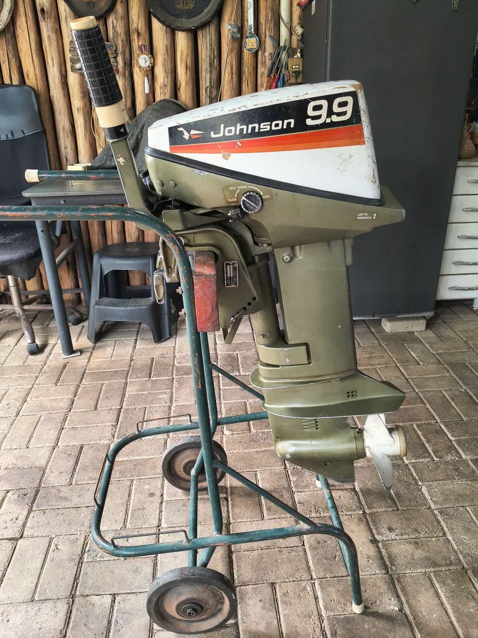 Motor de Popa Johnson 9.9 Hp .