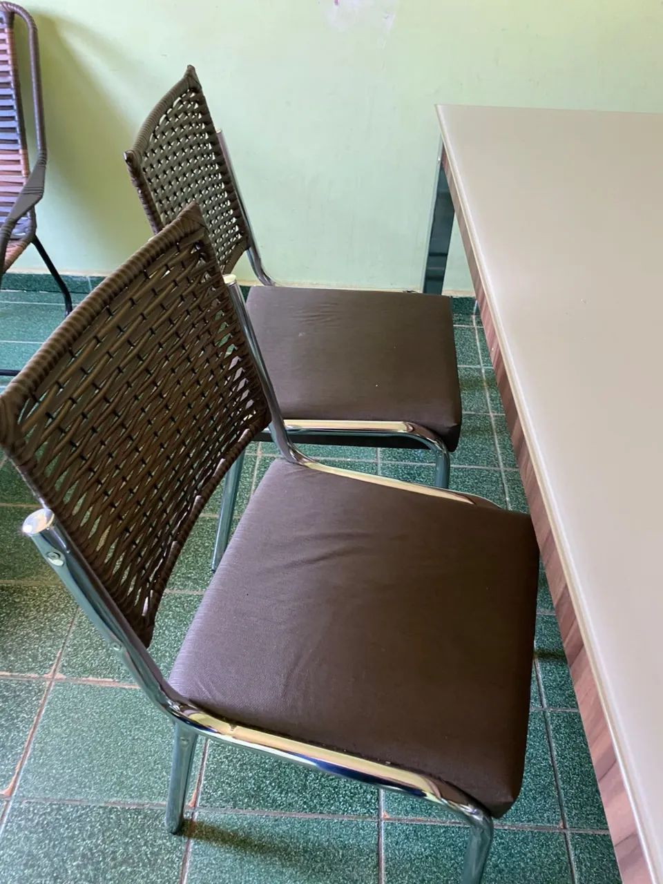 Mesa de jantar com 6 cadeiras 