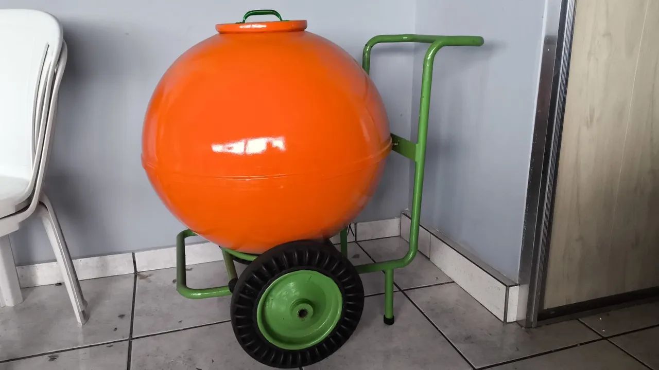 Carrinho de laranja 