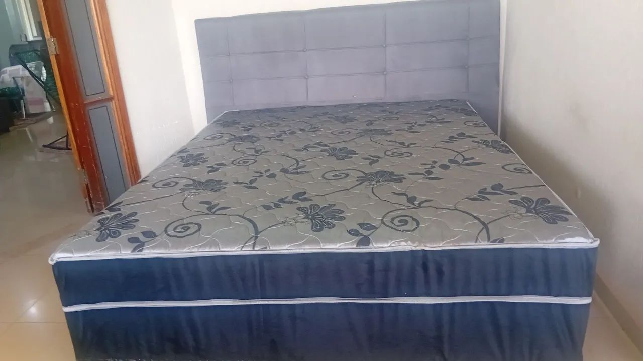 Cama queem com cabeceira molas e macia confortável  - Foto 5
