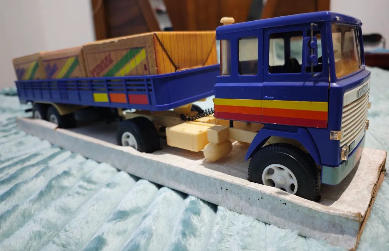 Caminhão Scania LK141 Elka  - Foto 4