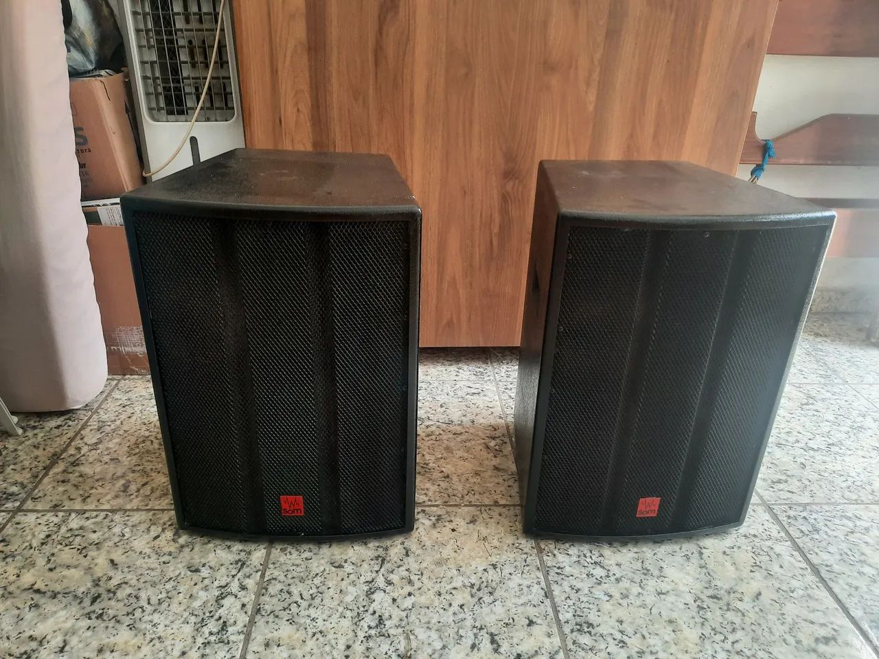 2 Caixas de som Clever passiva de 12 polegadas JBL.