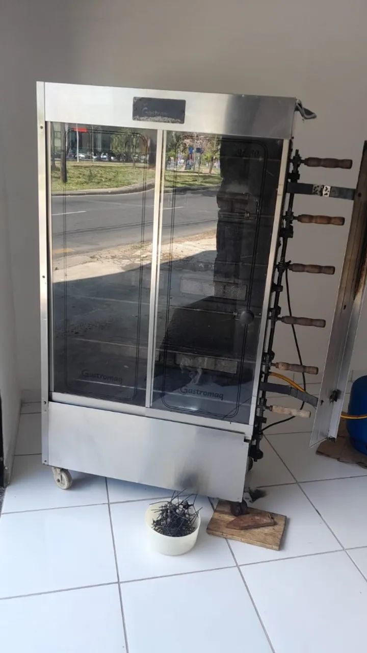 Máquina de Frango Assado