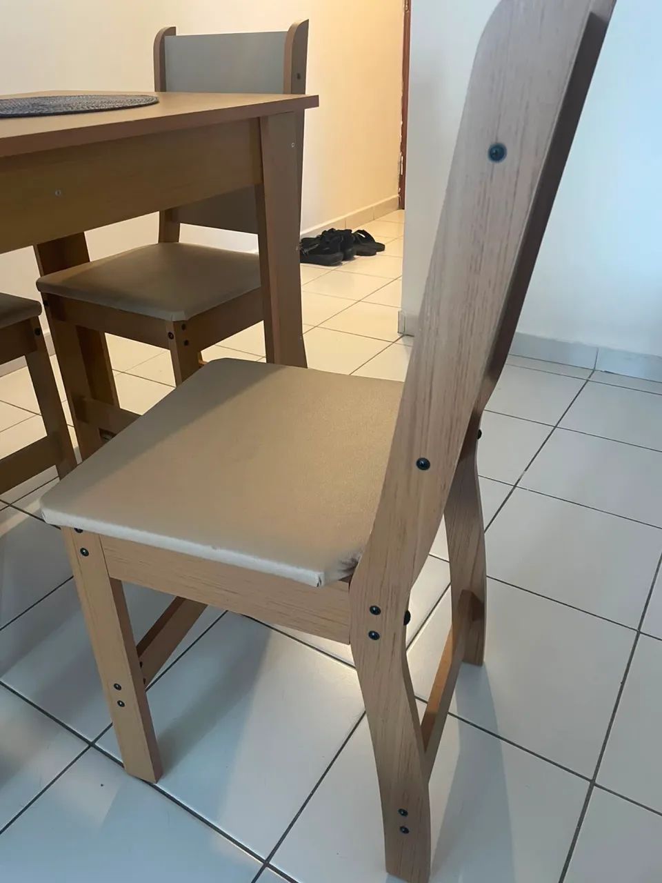 Mesa 4 cadeiras - retirada apenas  - Foto 2