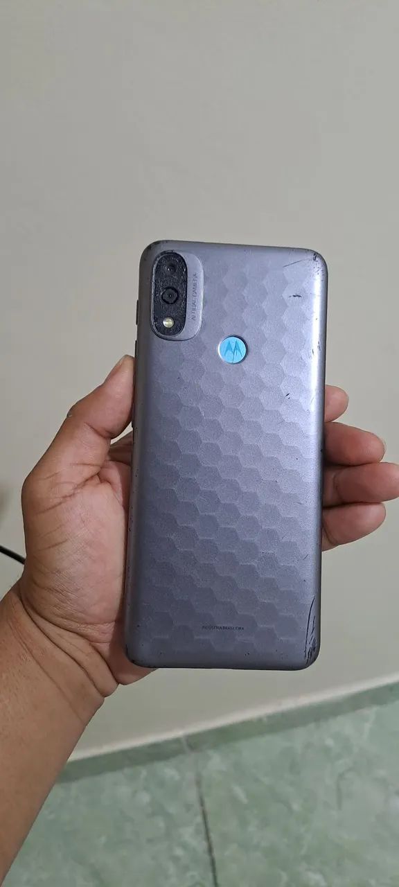 VENDO ESSE CELULAR MOTO E20 - Foto 2
