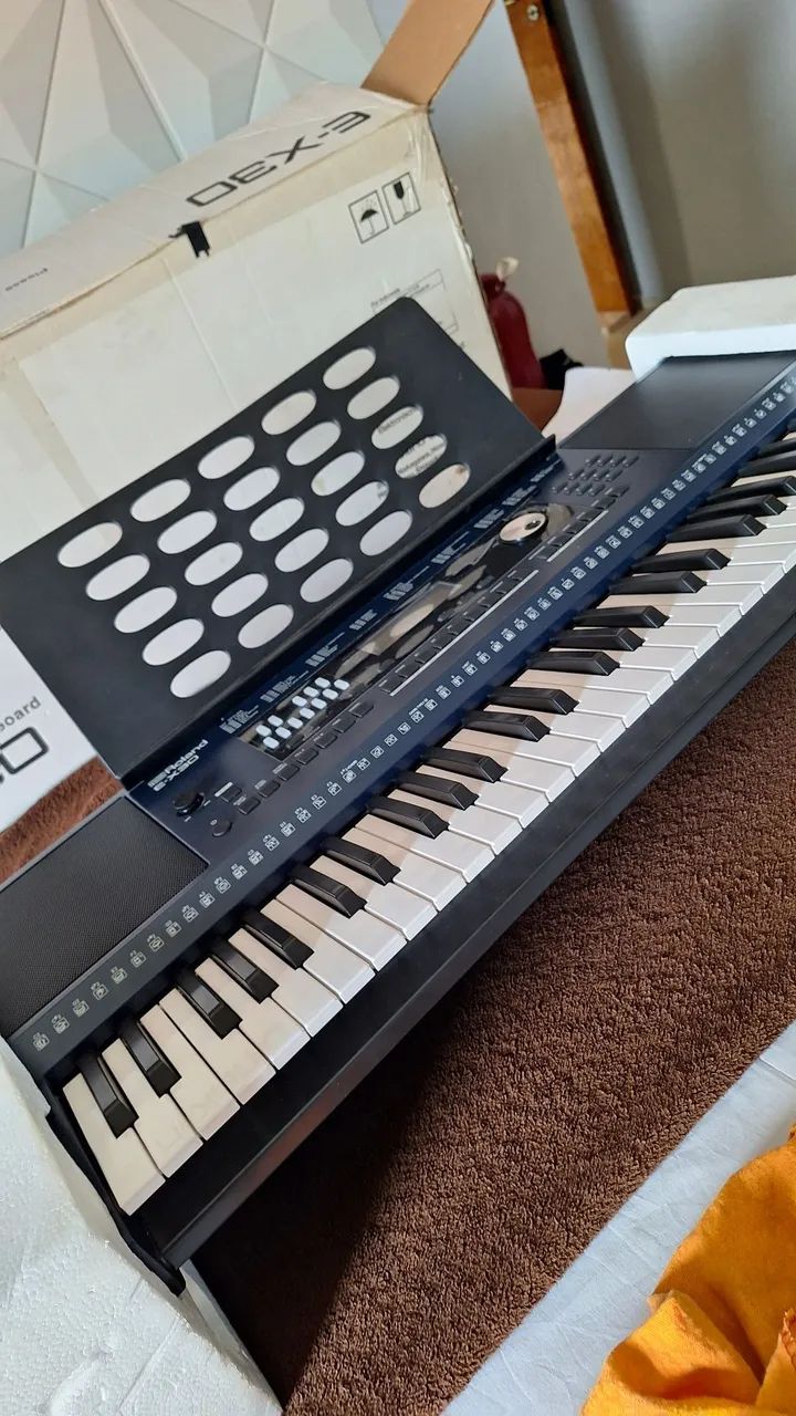 Teclado roland ex30 
