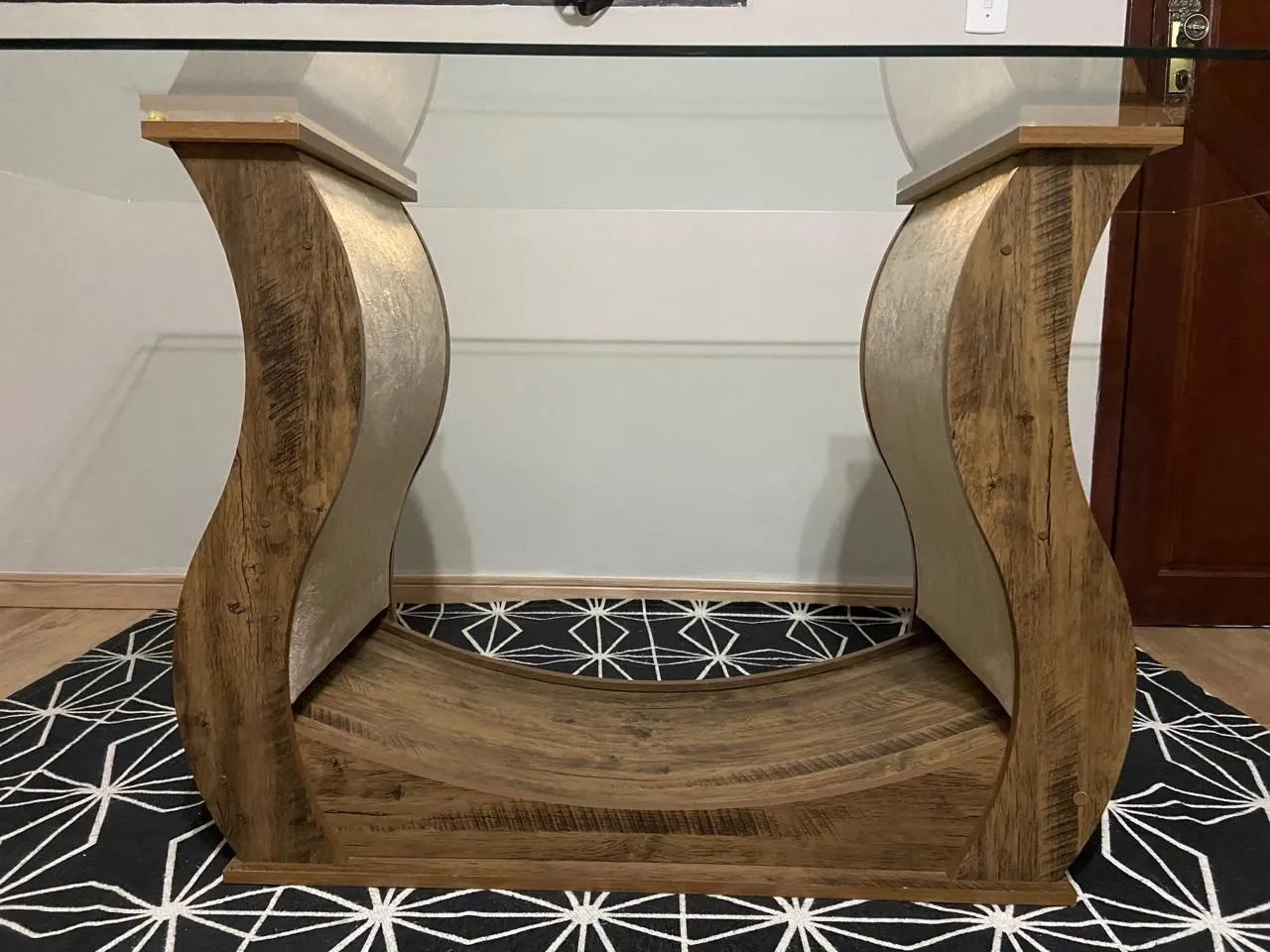 Mesa de vidro com 6 cadeiras  - Foto 3
