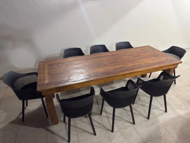 Mesa de Madeira 2,50 x 1m com 8 cadeiras De Jantar Estofada - Foto 4