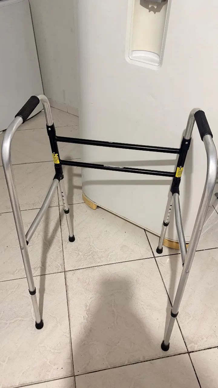 Muletas e andador - Foto 2